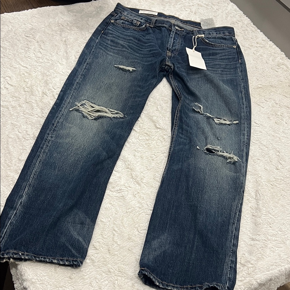 🔥🔥 ZARA women Distressed Blue Jeans
